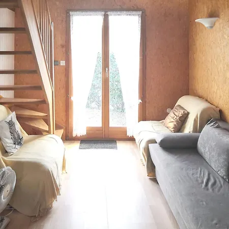 샬레 Confortable A Avec Terrasse 지포몽 샹포베르