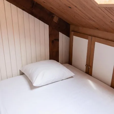 Confortable à Avec Terrasse Chalet Giffaumont-Champaubert